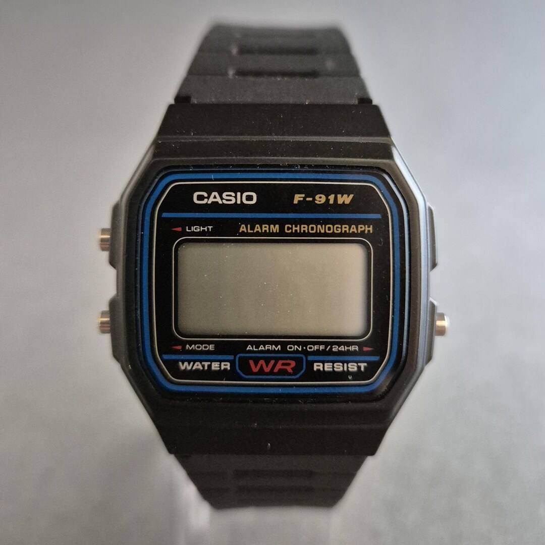 Iconic Casio F-91w Digital Watch – Retro Design & Everyday Functions ...