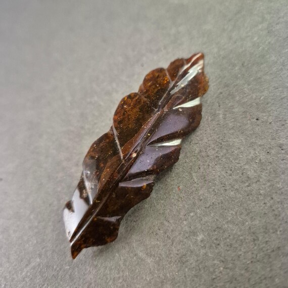 Bernstein Brosche Eichenblatt – Naturdesign Schmu… - image 1