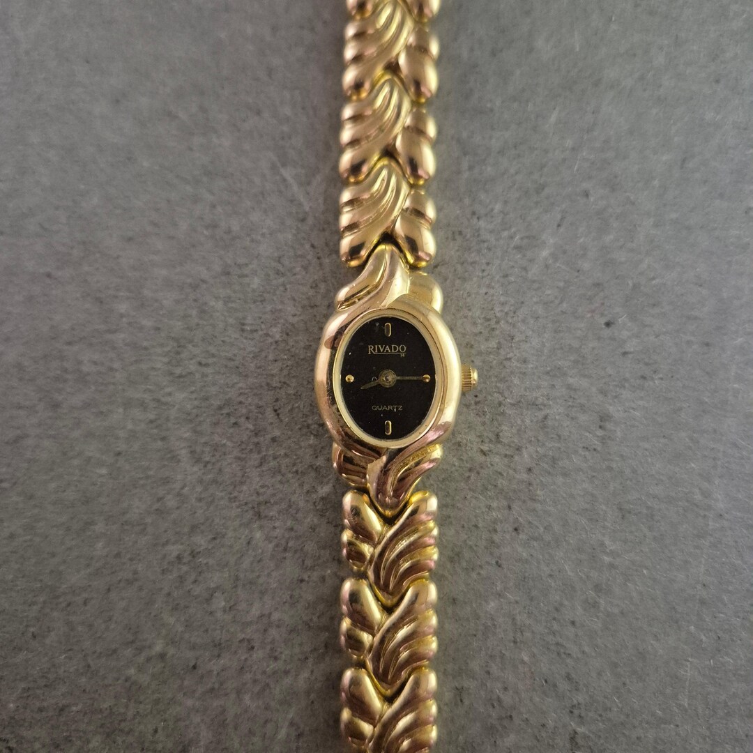 Elegante Rivado Damen Uhr – Goldfarben mit filigranem Armband