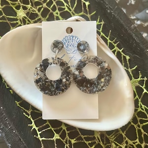 New England Mussel Shell Circle Earring