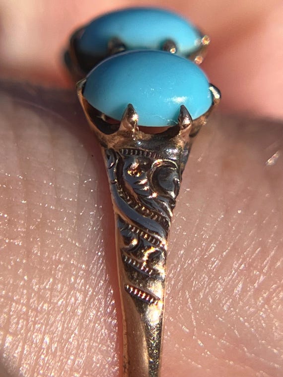 Three Stone Turquoise 9k Gold Ring - image 4