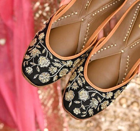 Black raven colored silk juttis | handmade genuine leather punjabi jutti/khussa/mojari/flats/bridal shoes