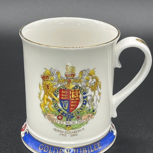 Stunning Queen Elizabeth II Golden Jubilee Cup. Ringtons Fine Bone China. 2002. Royal Family Memorabilia. Unique Collectable.