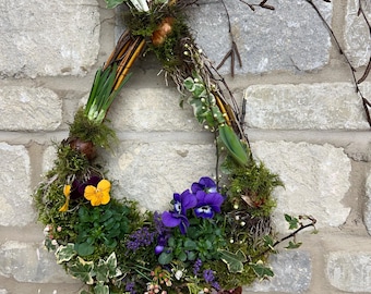 Living SPRING WREATH, flowering bulbs plants,succulents Sustainable, Eco-friendly willow, live garden plants handcrafted Mothers Day Easter