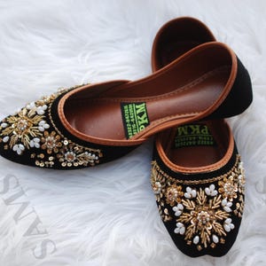 Womens Wedding Khussa Moroccan Babouche Slippers Handmade from Soft Organic Leather, Sheepskin, Mules, Slip Ons, Ladies Khussa