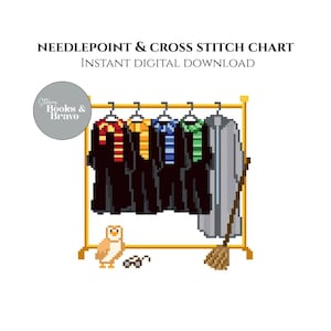 Op de afbeelding: Een digitale kruissteekkaart met gepixelde gewaden en sjaals in verschillende kleuren, hangend aan een gouden rek. Een uil, een bril en een bezem staan ​​onderaan. De tekst luidt "Needlepoint & Cross Stitch Chart" en "Instant Digital Download."