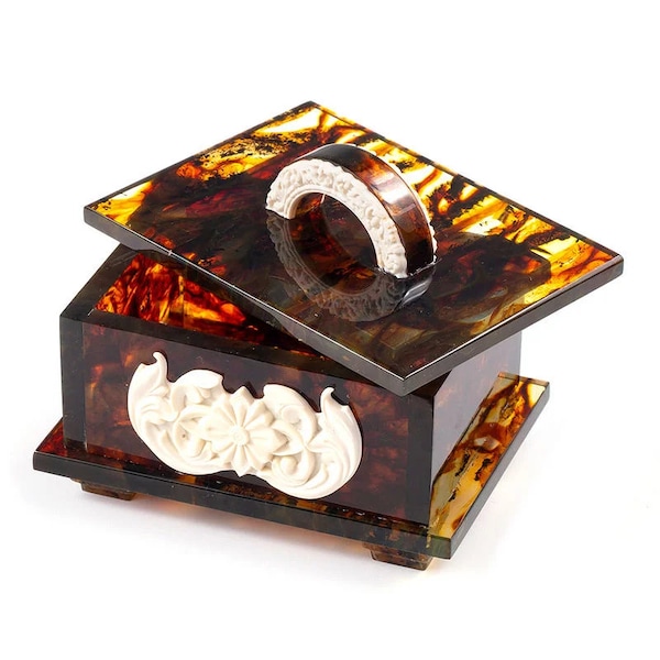 Coffret à bijoux en ambre exclusif avec bas-relief fait à la mainCoffret à bijoux de luxe en ambre naturel | Coffre de rangement en ambre | Boîte à souvenirs