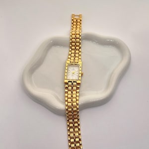 Gold Tone Retro Vintage Rectangle Quartz Wristwatch for Women - vintage Watch, Timeless jewelry, dainty watch, gift for her, wrist watch