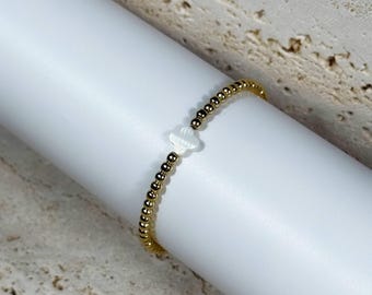 Mother of Pearl Clover Bracelet | 14k Gold-Plated | Lucky Charm | Dainty | Handmade | Jewelry