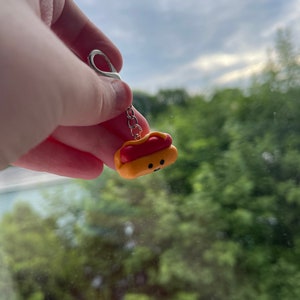 Happy hot dog keychain