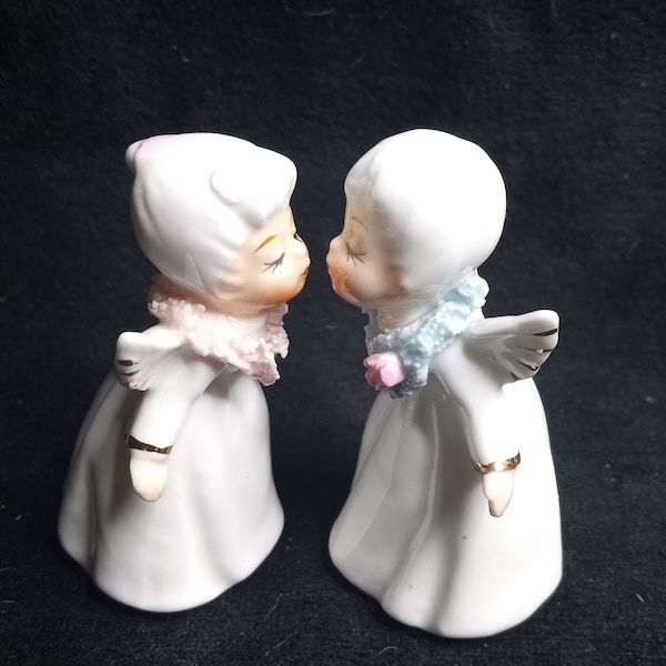 Vintage Bone China Angel Kissing Figurine Pair Japan Napco Sculpted Flowers