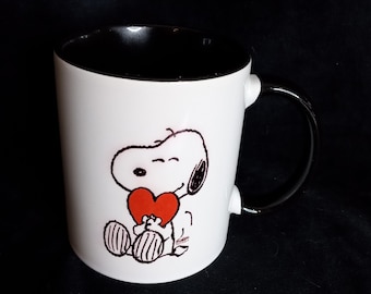CafePress SNOOPY Hugs Heart Ceramic Coffee Mug EUC