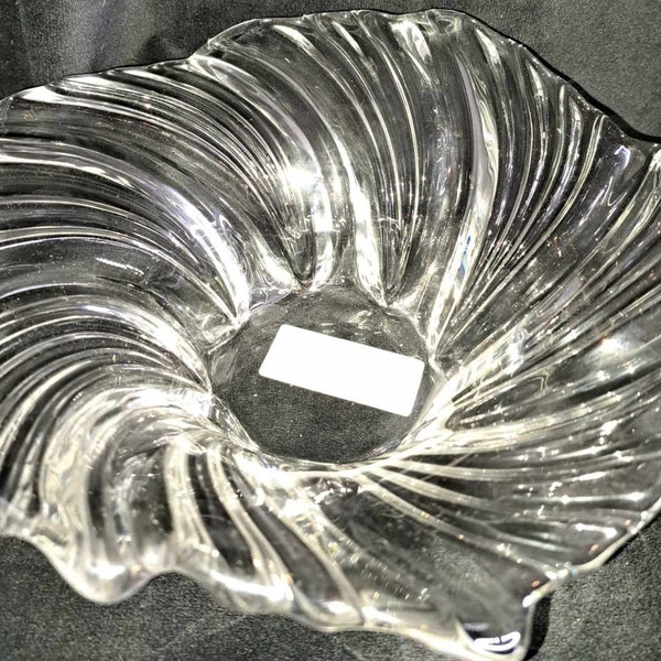 Mikasa Belle Epoque Crystal Glass Swirl Wave 7.5" Diameter Bowl