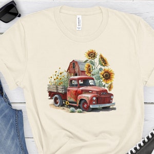 Rustic Red Farm Truck with Sunflowers t-shirt, Rustic truck country farm shirt, country barnyard sunflowers tshirt, classic vintage truck bild 1