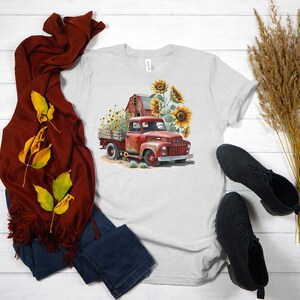 Rustic Red Farm Truck with Sunflowers t-shirt, Rustic truck country farm shirt, country barnyard sunflowers tshirt, classic vintage truck bild 4