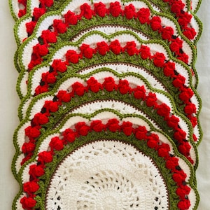 Grote gehaakte placemats, gehaakte bloemen, gehaakte set, handgemaakte onderzetters, woondecoratie, perfect als cadeau voor Valentijnsdag!