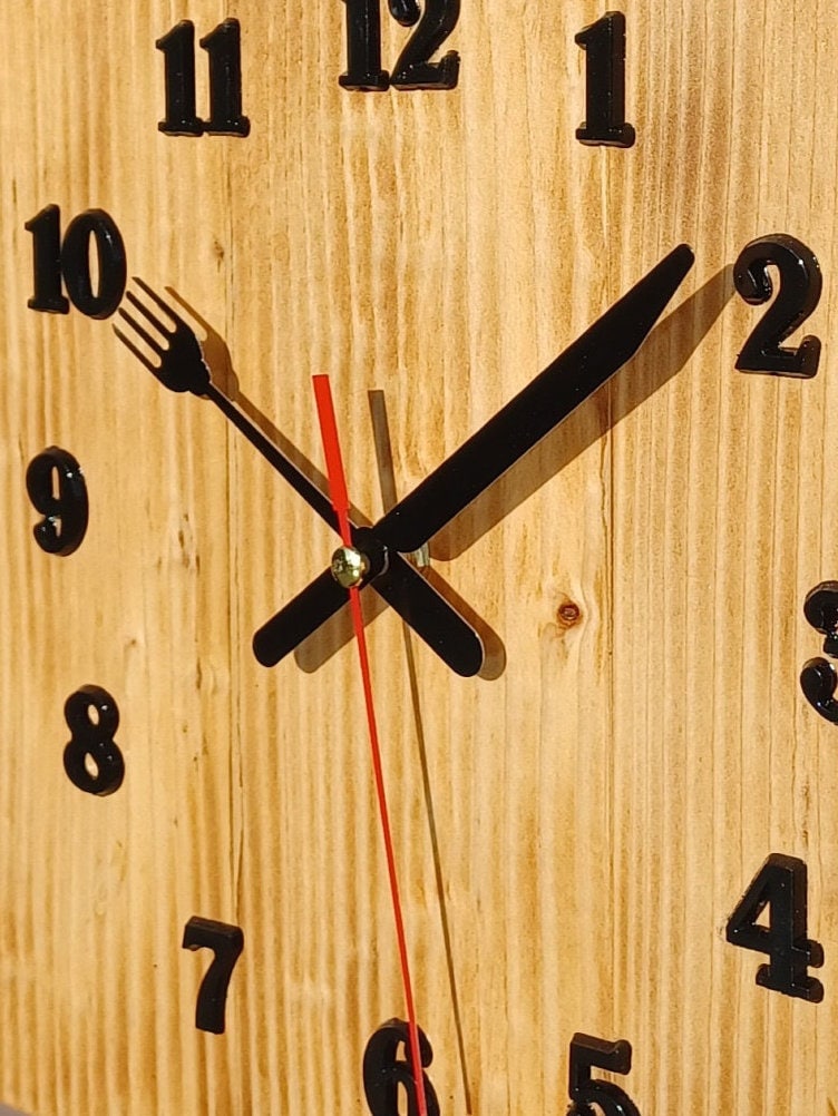 Farmhouse Rustic Cutting Board Wall Clock.natural Color,silent Non