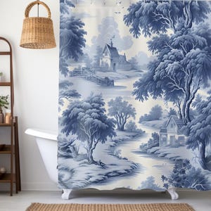 Blauer Toile Duschvorhang & Teppich Set: Französische Landschaftsdeko