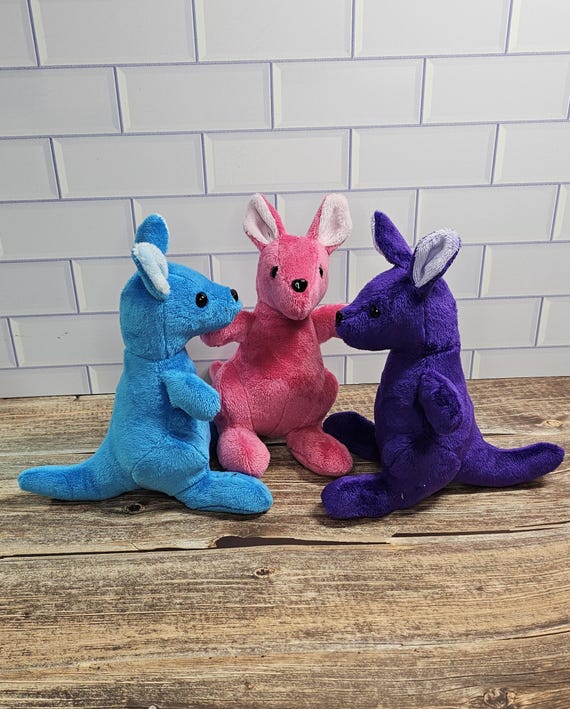 ミンキー ぬいぐるみカンガルー：ポケットサイズのかわいいおもちゃ