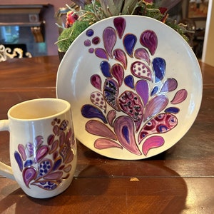 Plato paisley morado