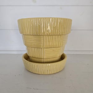 Vintage McCoy pottery planter in yellow