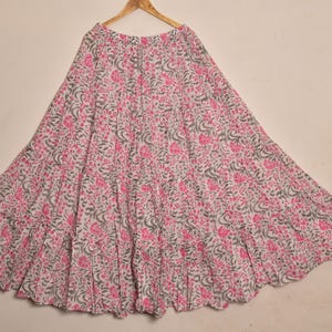 Saia branca estampada em bloco, feita em tecido macio de algodão respirável, todos os tamanhos, do XS ao 6XL, saia indiana étnica floral rosa feita à mão, moda feminina