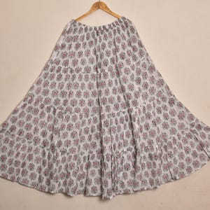 Saia estampada em bloco rosa pastel e branco em tecido de algodão macio e respirável, todos os tamanhos, XS a 6XL, saia indiana étnica floral feita à mão para mulheres