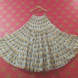 Saia amarela com estampa de blocos em tecido macio de algodão respirável, todos os tamanhos XS a 6XL, saia longa floral étnica indiana para mulheres, saia escura