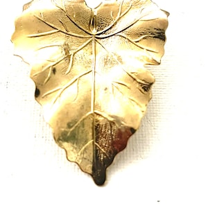 Vintage Gold Tone Leaf Scarf Ring