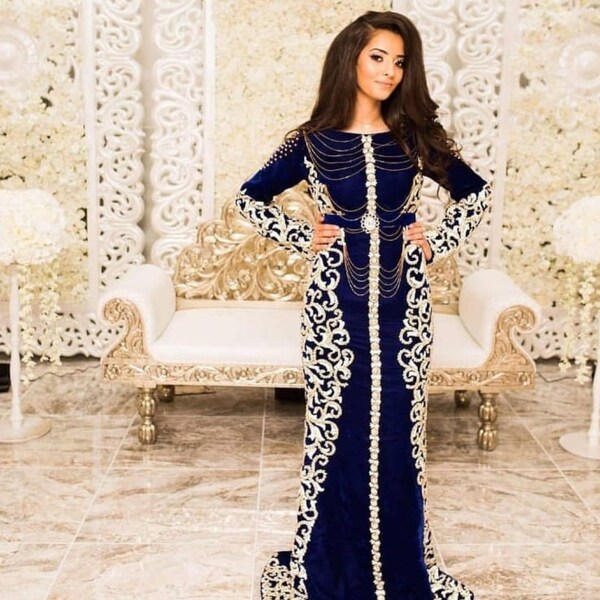 Boat neck Moroccan Style embroidered kaftan