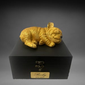 Personalized Dog Urn I Pet Memorial Box I Bulldog