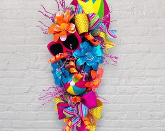 Colorful Summer Pool Party Swag, Bright Flip Flop Wreath, Beach Ball Door Decor, Fun Floral Wall Hanger, Tropical Luau Decoration