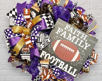 Misc Door hangers/wreath