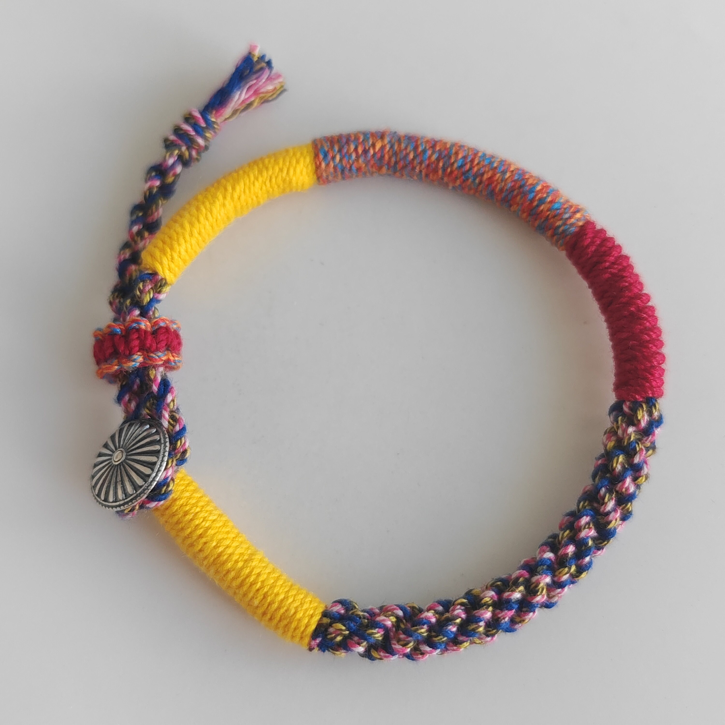 Braccialetti intrecciati con filo arcobaleno Bracciale con cordino buddista tibetano fatto a mano Braccialetti con nodo regolabile Donna Uomo Gioielli di amicizia  36