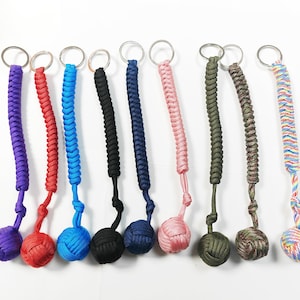 Braided Monkeys Fist Paracord Keychain Steel Core Monkey Fist Woven Survival Rope Key Ring