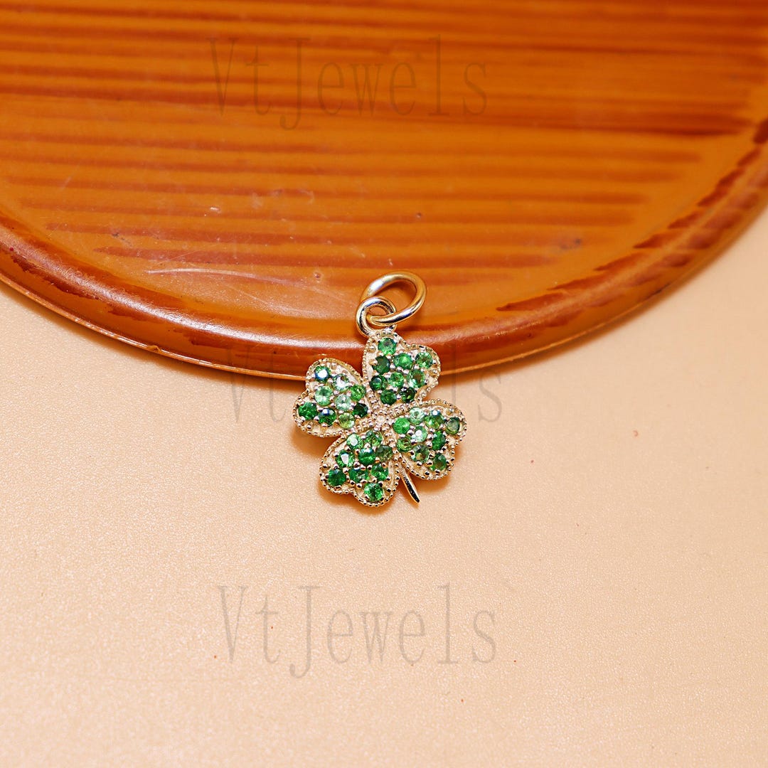 925 Sterling Silver Emerald Green Four-leaf Clover Pendant. - Etsy