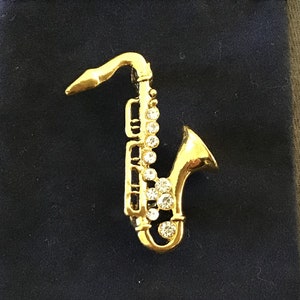 Detailed Saxophone Brooch/Pin badge With Gift Bag