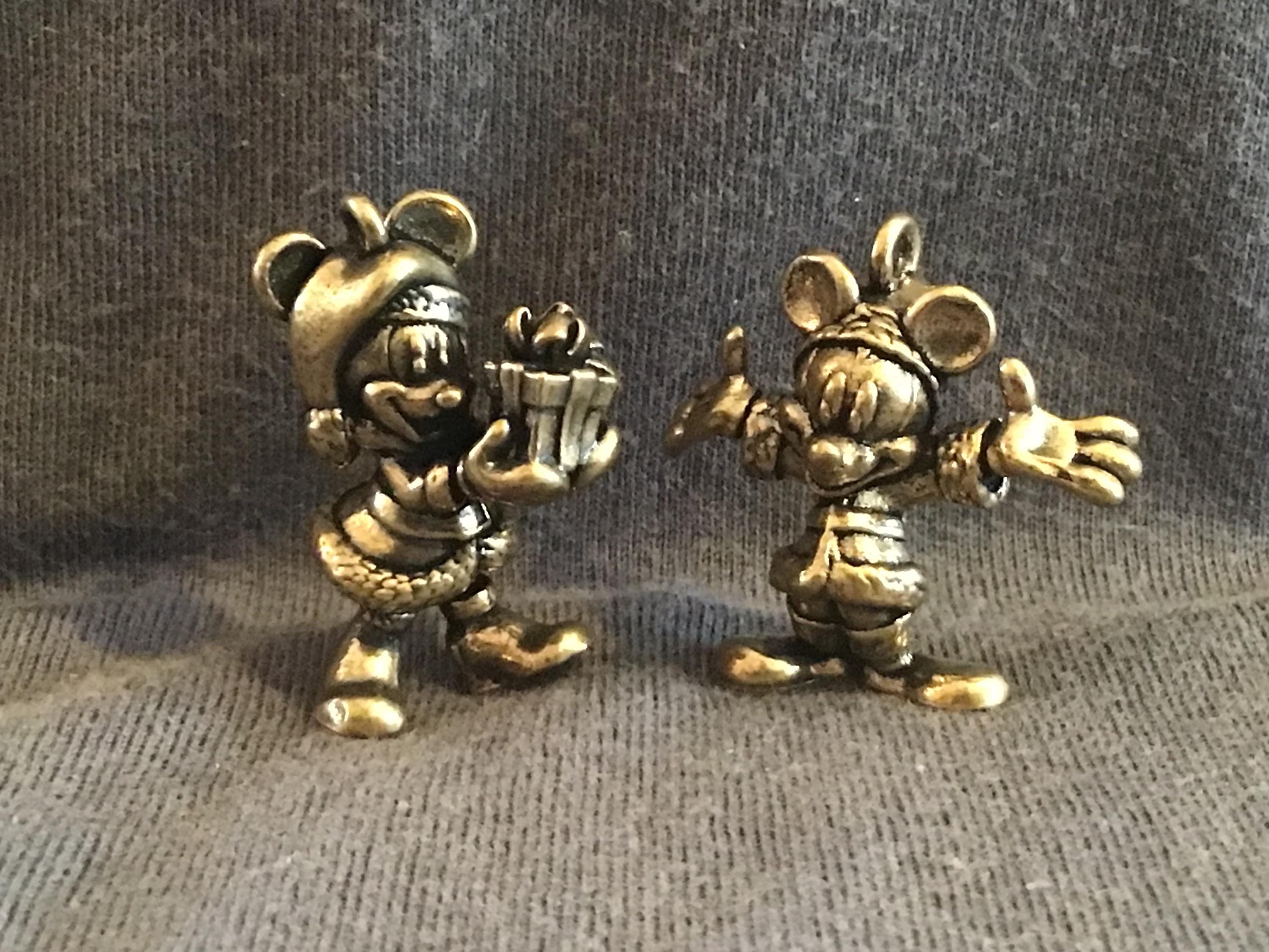 Gold mickey mouse statue - Etsy 日本
