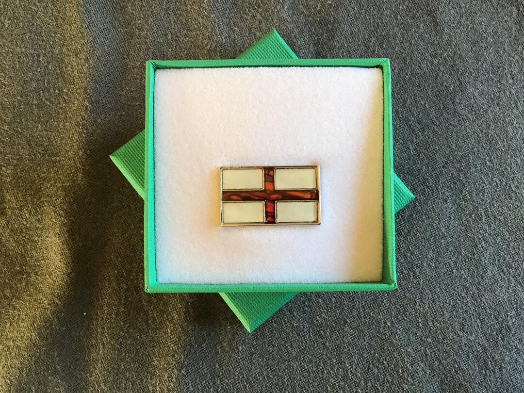St George’s Flag Inlaid Paua Shell Pin Badge - Etsy