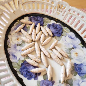 Perline di carta fatte a mano, perline di carta fatte a mano, perline di junk journal