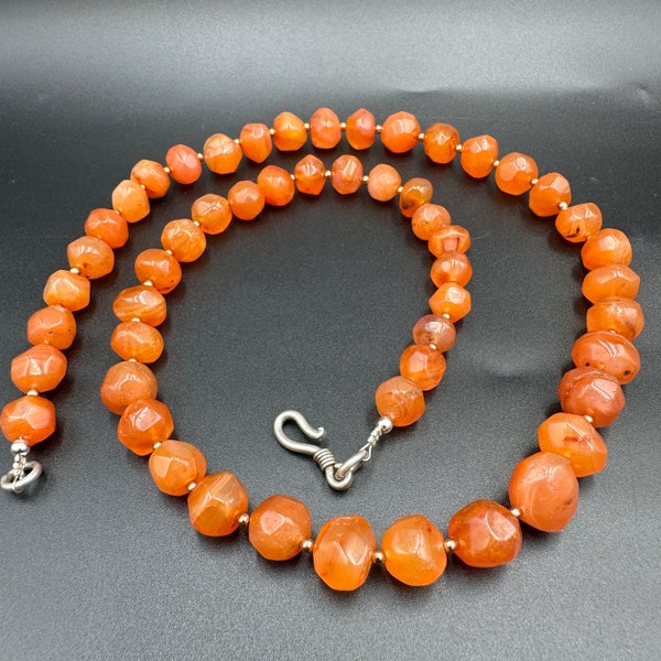 Ancient Rare Indo Tibetan carnelian agate necklace