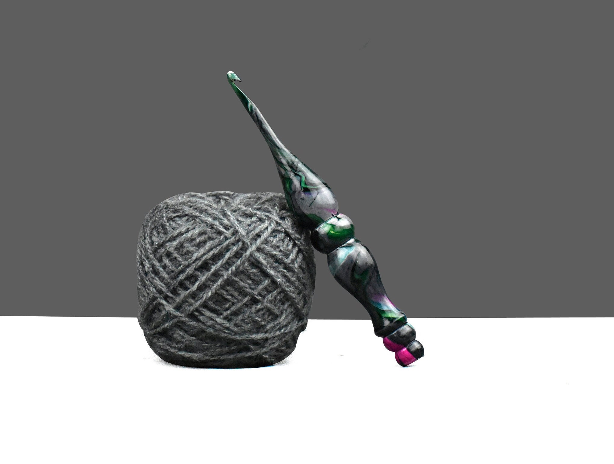 Handmade Epoxy and Rosewood Mix Crochet Hooks Soft Handle Knitting