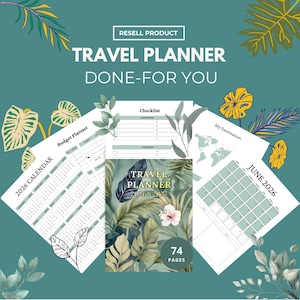 Może przedstawiać: Plan podróży z motywem tropikalnych liści, otoczony stronami kalendarza, listami kontrolnymi i mapą świata. Plan zawiera tekst "Travel Planner" i "Done-For You". Obrazek pokazuje również kalendarz 2026 i liczbę stron 74.