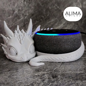 STL オリジナルの横たわる赤ちゃんドラゴンのみ - Alexa Dot 3 と互換性があります