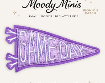 Parche bordado morado con banderín retro del día del partido
