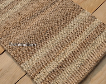 Indischer Handgemachter Hanf Teppich in Beige und Off-White Farbe, Wunderschönes Haus und Wohn Dekor