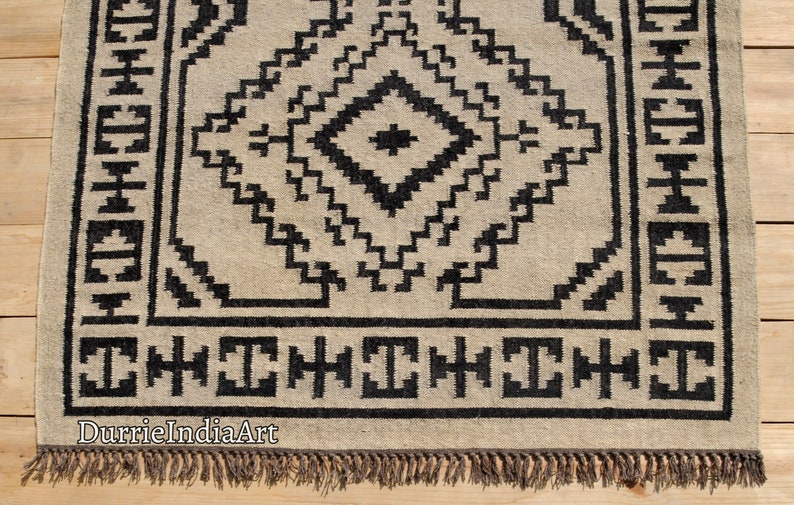 Alfombra Kilim grande hecha a mano, tejida a mano, de lana y yute, Kilim Dhurrie, motivos orientales, tradicionales indios, geométricos y turcos. imagen 2