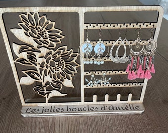 Personalized wooden jewelry rack