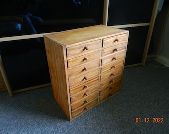 small pine chest of drawers