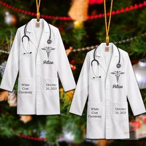 Gepersonaliseerde witte jas doktersornament, aangepast medisch schoolacceptatiecadeau, toekomstig dokterscadeau, afstudeercadeau, dokter kerstornament